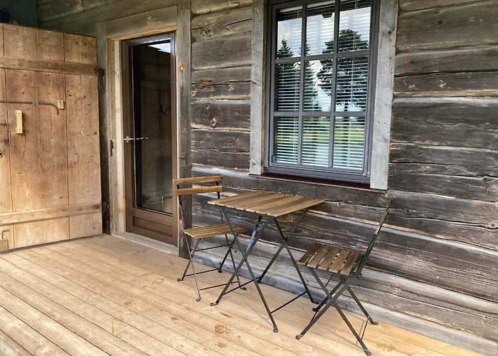 Loghouse By The * Viljandi (Viljandimaa)